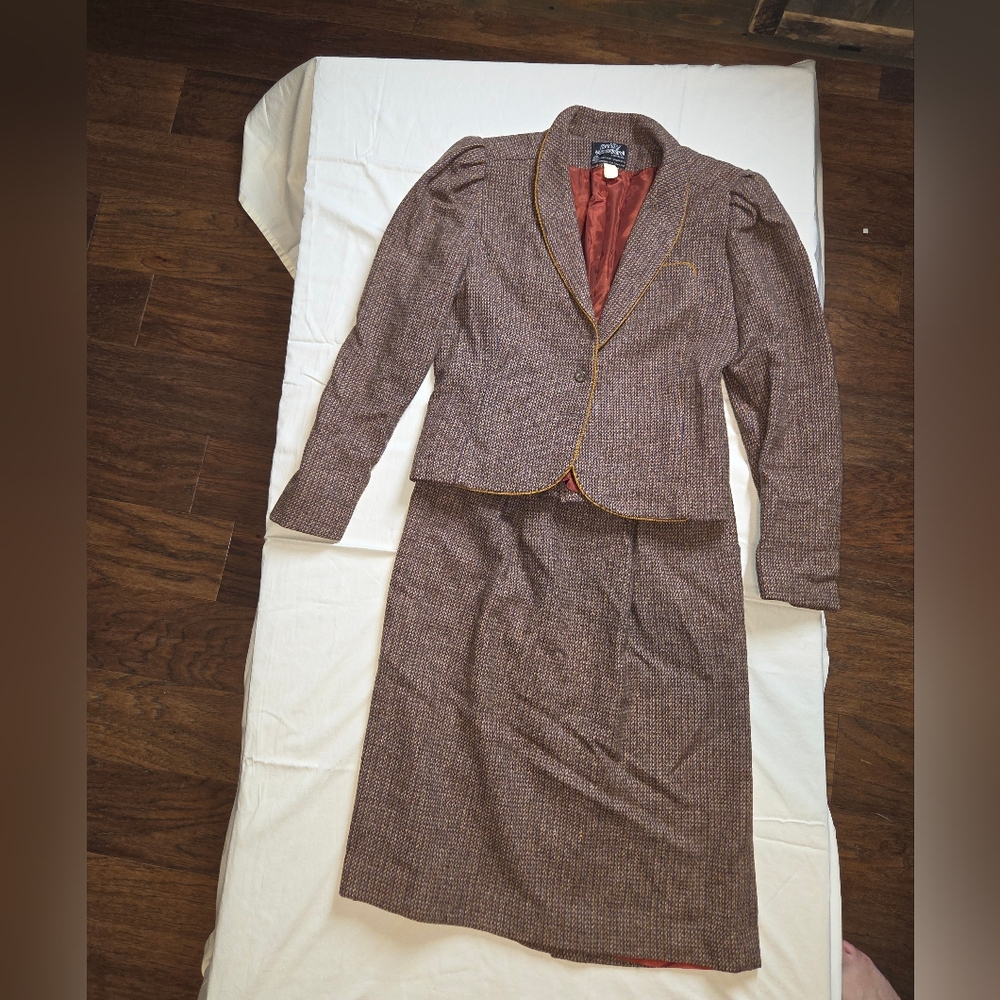 Vintage Wool Womens Suit. Patty Woodard.